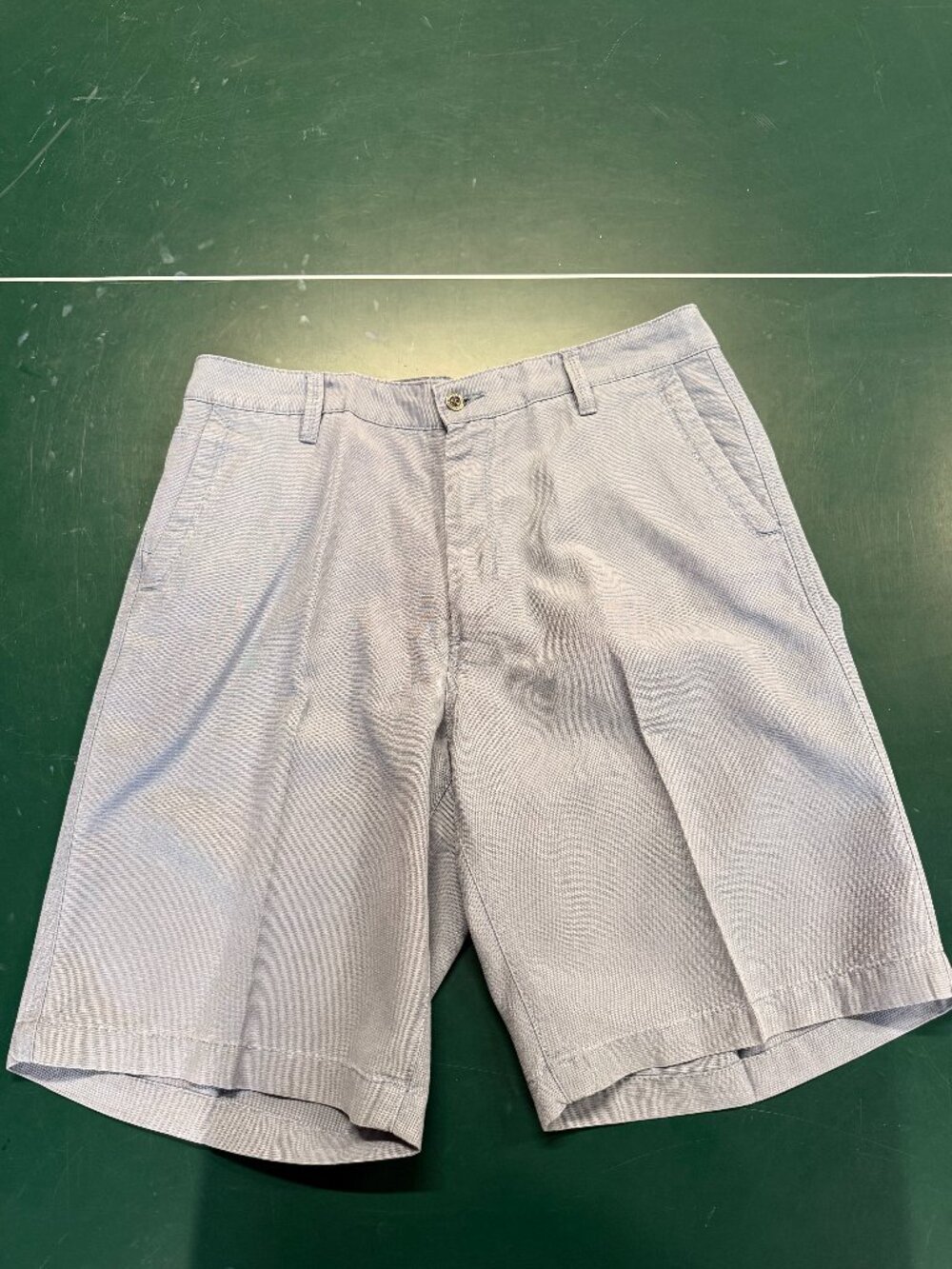 Tommy Bahama Men’s Light Blue/Silver Tencel Chino Shorts Size 33